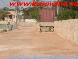 האם המועצה מפחדת להרוס קיר של בכיר בתוך הכביש?